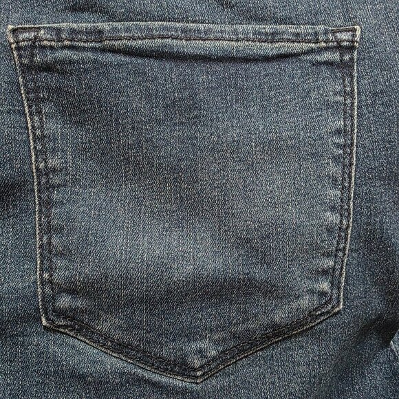 DKNY Jeans Denim Bermuda Mid Rise Cuffed Short Stretch Women's Size 4 Blue - Picture 10 of 10